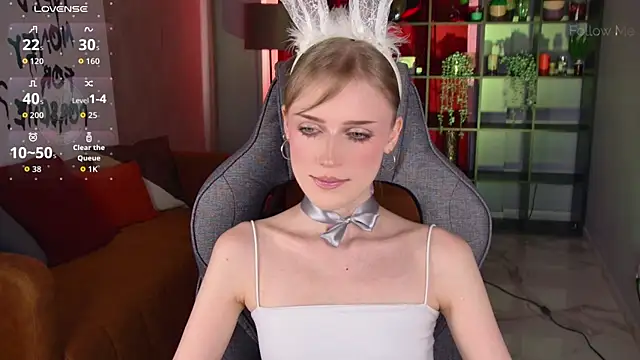 Snapshot of KiraMontoya chatting on 25, 6, 2026 KiraMontoya online show from 25, 6, 2026
