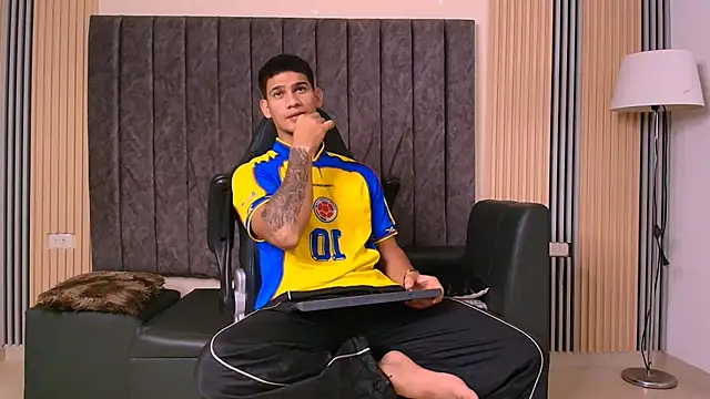 Snapshot of ANDRES_STUD chatting on 19, 7, 2026 ANDRES STUD online show from 19, 7, 2026
