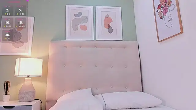 FelicityAdams online show from 9, 10, 2025