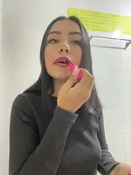 Snapshot of julieta_fn chatting on 25, 4, 2026 julieta fn online show from 25, 4, 2026