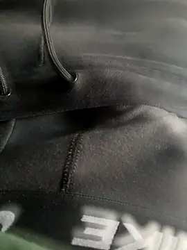 Snapshot of polpolo21 chatting on 11, 11, 2025 polpolo21 online show from 11, 11, 2025