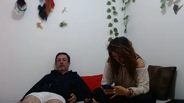 jeans and emma online show from 6, 3, 2025