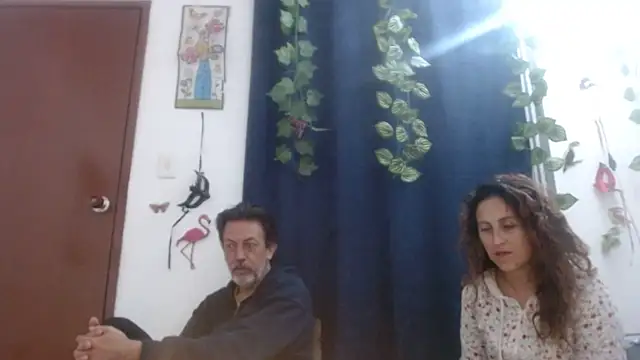 jeans and emma online show from 21, 3, 2025