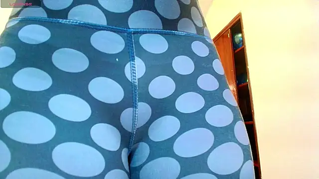 tylla  online show from 19, 3, 2025