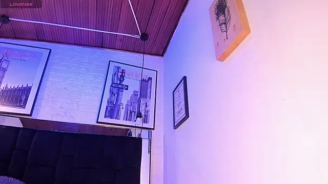 tylla  online show from 11, 11, 2025