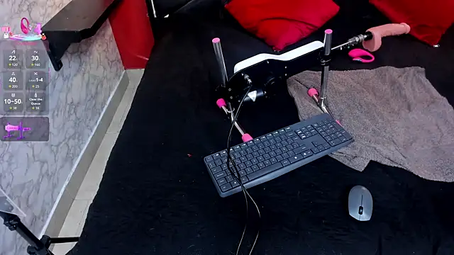 IVISBOUNCYASS online show from 22, 11, 2025