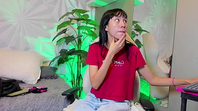 Snapshot of Miaa_Lee7 chatting on 25, 11, 2025 Miaa Lee7 online show from 25, 11, 2025