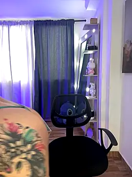 Snapshot of Madissonlove_1 chatting on 6, 10, 2025 Madissonlove 1 online show from 6, 10, 2025