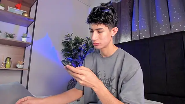 NovaaWheler online show from 4, 3, 2026