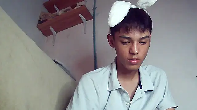 Snapshot of ChavoOT chatting on 16, 3, 2025 ChavoOT online show from 16, 3, 2025