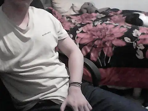 Snapshot of MarioKnero chatting on 27, 5, 2026 MarioKnero online show from 27, 5, 2026