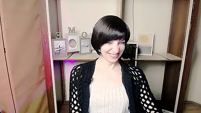 Snapshot of _AngeliaFlow_ chatting on 3, 2, 2026 AngeliaFlow online show from 3, 2, 2026