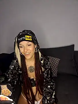 Snapshot of nickelfie chatting on 6, 3, 2025 nickelfie online show from 6, 3, 2025