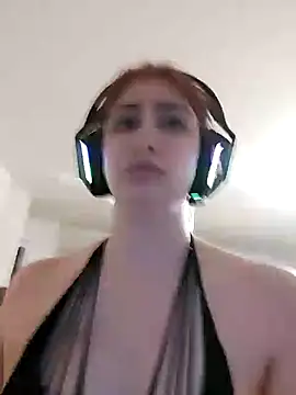 Gamergirl-Linela online show from 23, 2, 2025