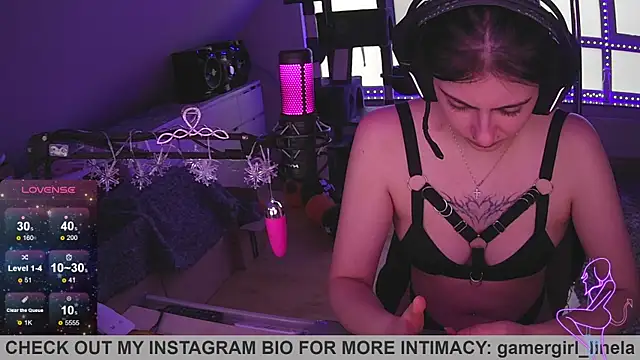 Gamergirl-Linela online show from 9, 11, 2025
