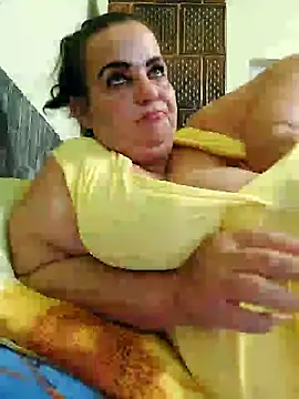 Snapshot of IvettkeXXX chatting on 16, 10, 2025 IvettkeXXX online show from 16, 10, 2025