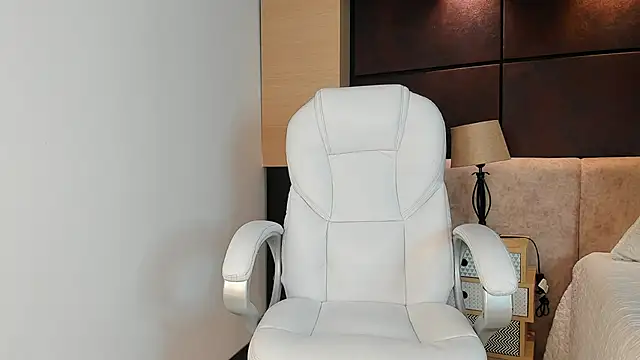 Snapshot of AngellsCollings chatting on 19, 2, 2025 AngellsCollings online show from 19, 2, 2025