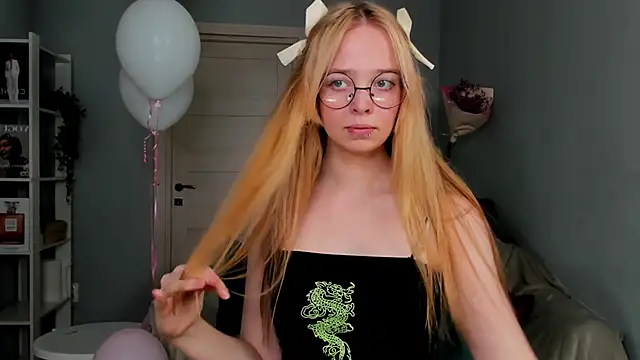 Snapshot of Bellla_Murrr chatting on 21, 3, 2025 Bellla Murrr online show from 21, 3, 2025