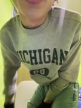 Snapshot of stormmart18 chatting on 6, 2, 2025 stormmart18 online show from 6, 2, 2025