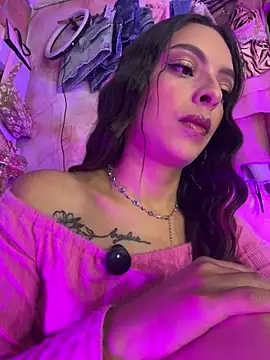 Snapshot of Skye_Moore chatting on 24, 5, 2026 Skye Moore online show from 24, 5, 2026