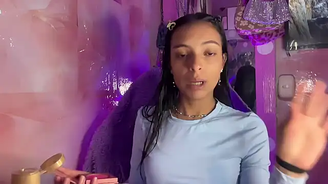 Skye Moore online show from 8, 8, 2026