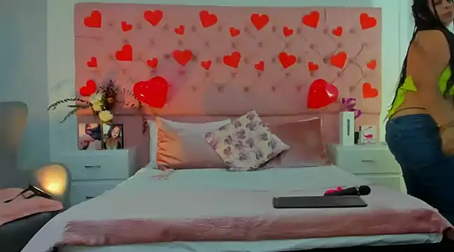 KourtneyEvans online show from 15, 2, 2025