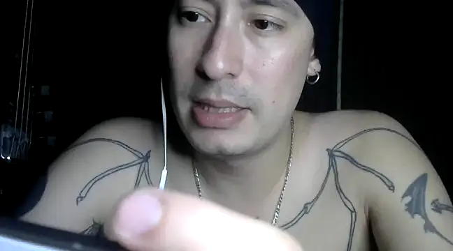 Snapshot of vampireathome chatting on 21, 2, 2025 vampireathome online show from 21, 2, 2025