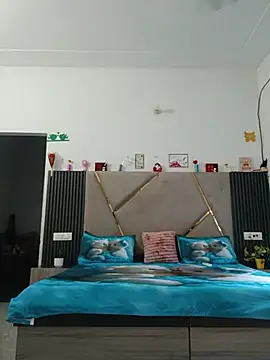 Snapshot of shnaz_1 chatting on 2, 7, 2026 shnaz 1 online show from 2, 7, 2026