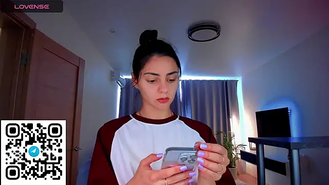 EmiliaZen online show from 17, 9, 2025