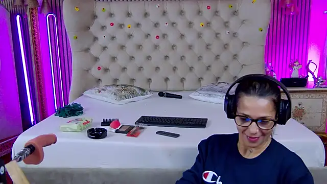 PlayfulShow online show from 8, 1, 2026