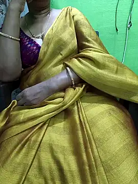 Snapshot of niiveditha chatting on 26, 9, 2025 niiveditha online show from 26, 9, 2025