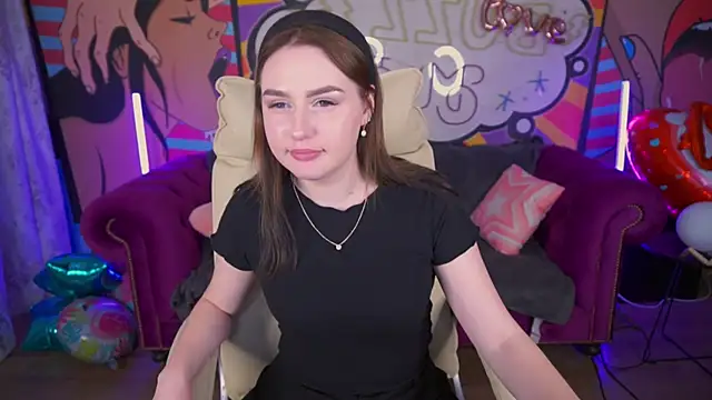 Snapshot of DivineJass chatting on 20, 2, 2025 DivineJass online show from 20, 2, 2025