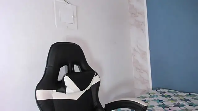 AbbyHill- online show from 24, 2, 2025