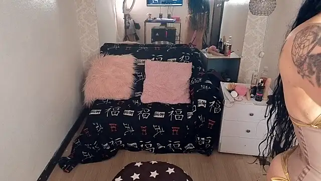 lizha milf online show from 15, 11, 2025