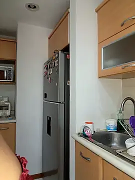 Snapshot of Alicee10 chatting on 20, 11, 2025 Alicee10 online show from 20, 11, 2025