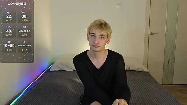 Julian wins online show from 23, 4, 2026