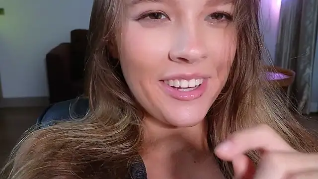 DemiDee online show from 10, 10, 2025