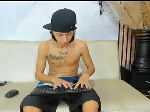 Snapshot of LucioDelDuque chatting on 6, 2, 2025 LucioDelDuque online show from 6, 2, 2025
