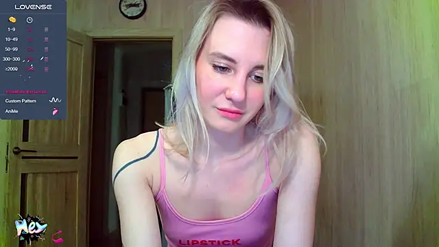 Caramel piegirl online show from 24, 10, 2025