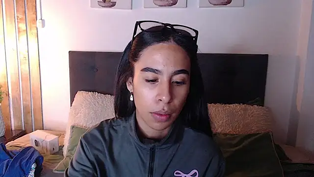 Snapshot of melissa_becraft chatting on 7, 5, 2026 melissa becraft online show from 7, 5, 2026