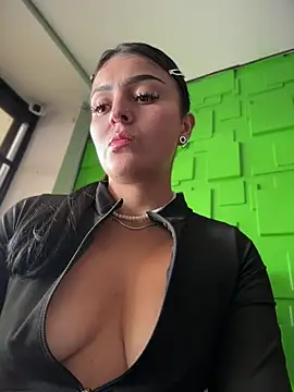 Dulce  Boyd online show from 9, 4, 2026