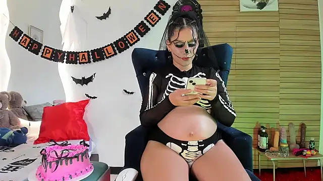 Abbiee 8 online show from 31, 10, 2025