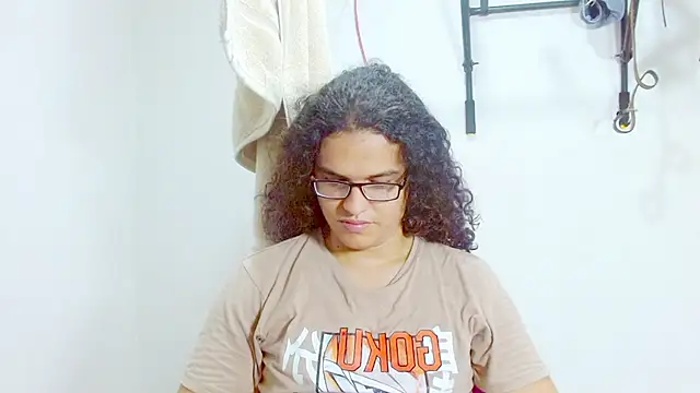 Snapshot of Diane_blossom chatting on 2, 3, 2025 Diane blossom online show from 2, 3, 2025