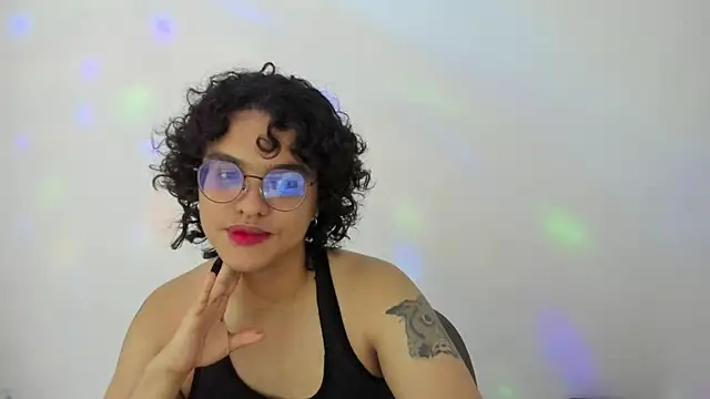 Snapshot of Diane_blossom chatting on 22, 10, 2025 Diane blossom online show from 22, 10, 2025