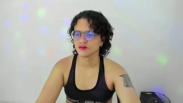 Snapshot of Diane_blossom chatting on 26, 10, 2025 Diane blossom online show from 26, 10, 2025