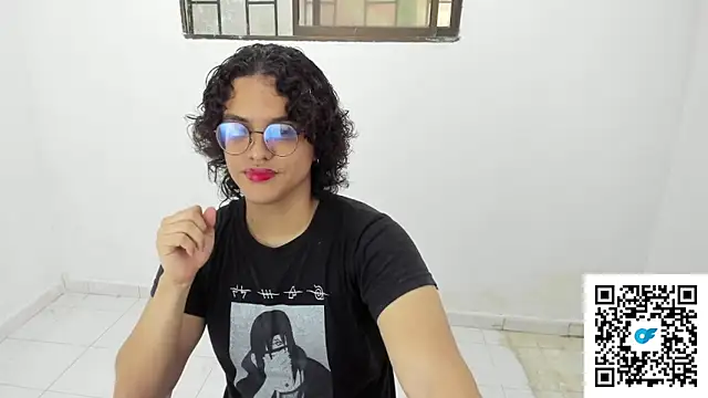 Snapshot of Diane_blossom chatting on 18, 11, 2025 Diane blossom online show from 18, 11, 2025