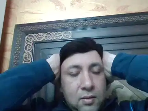 innocentboy1987 online show from 5, 3, 2025