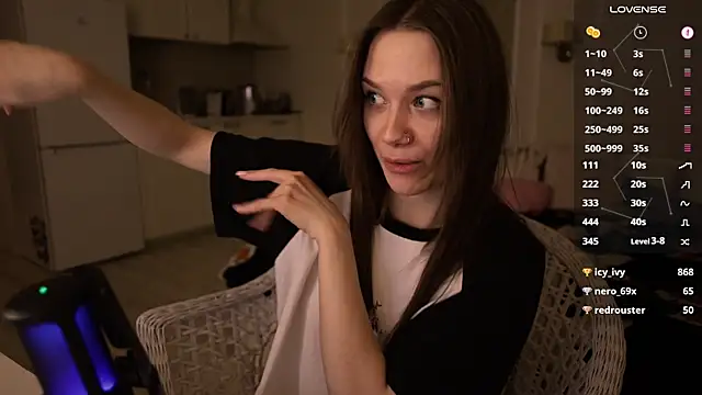 Snapshot of alexa_feels_ chatting on 22, 2, 2025 alexa feels  online show from 22, 2, 2025