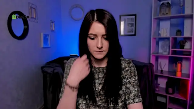 catherine kitty online show from 22, 3, 2025