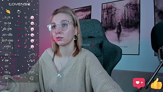 Snapshot of PhilippaAdamas chatting on 20, 2, 2025 PhilippaAdamas online show from 20, 2, 2025